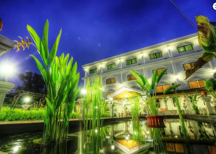Galaxy Angkor Boutique 3*